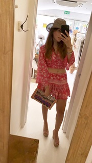 Kanika Kapoor feet photo 2