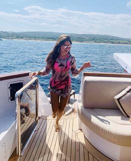 Kanika Kapoor feet photo 1