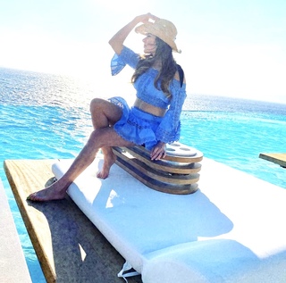 Kanika Kapoor feet photo 20