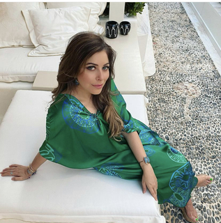 Kanika Kapoor feet photo 18