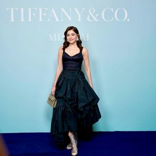 Kanika Kapoor feet photo 5