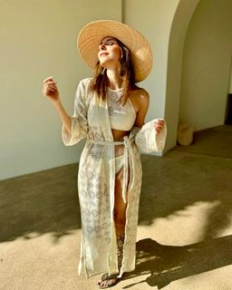 Kanika Kapoor feet photo 1