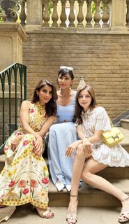 Kanika Kapoor feet photo 5