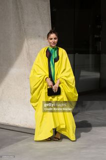Kanika Kapoor feet photo 20