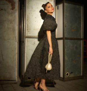 Kanika Kapoor feet photo 8