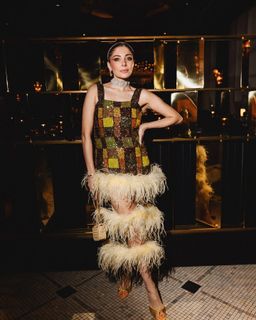 Kanika Kapoor feet photo 14