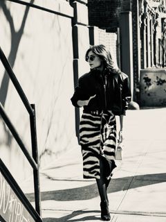 Kanika Kapoor feet photo 6