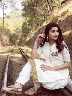 Kanika Mann feet photo thumbnail