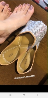 Kanika Mann feet photo thumbnail