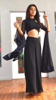 Kanika Mann feet photo thumbnail