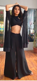 Kanika Mann feet photo thumbnail