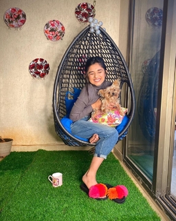 Kanika Mann feet photo thumbnail