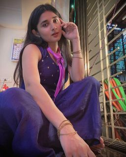 Kanika Mann feet photo thumbnail