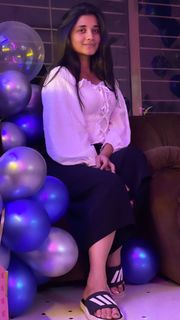 Kanika Mann feet photo thumbnail