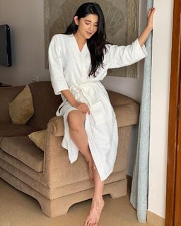 Kanika Mann feet photo thumbnail