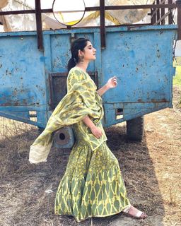 Kanika Mann feet photo thumbnail