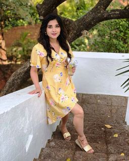 Kanika Mann feet photo thumbnail