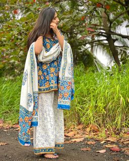 Kanika Mann feet photo thumbnail