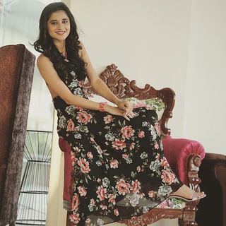 Kanika Mann feet photo thumbnail