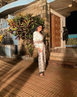 Kanika Mann feet photo thumbnail