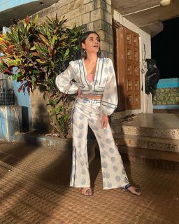 Kanika Mann feet photo thumbnail