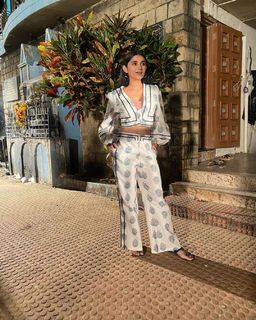 Kanika Mann feet photo thumbnail