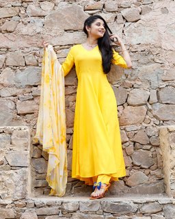 Kanika Mann feet photo thumbnail