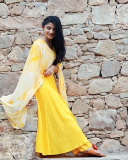 Kanika Mann feet photo thumbnail