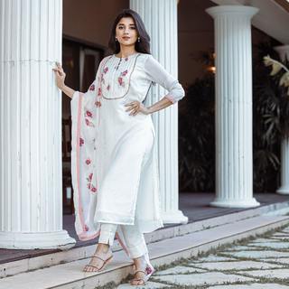 Kanika Mann feet photo thumbnail