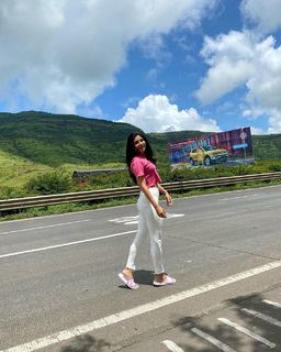 Kanika Mann feet photo thumbnail