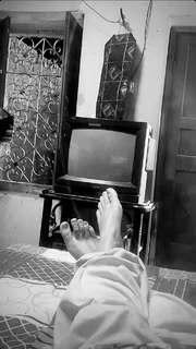 Kanika Mann feet photo thumbnail