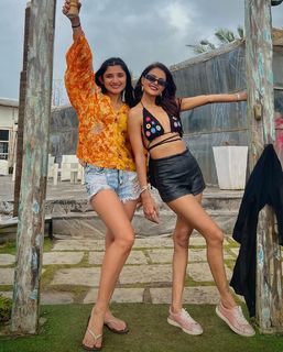 Kanika Mann feet photo thumbnail