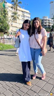 Kanika Mann feet photo thumbnail