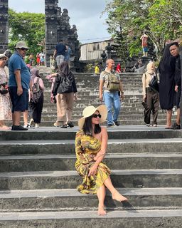 Kanika Mann feet photo thumbnail