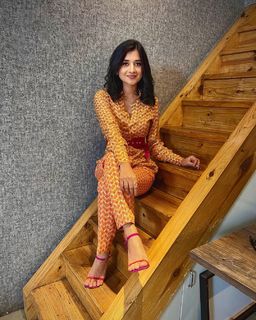 Kanika Mann feet photo thumbnail