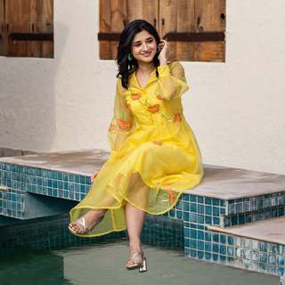 Kanika Mann feet photo thumbnail