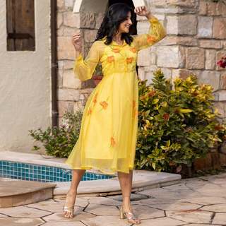 Kanika Mann feet photo thumbnail