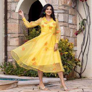 Kanika Mann feet photo thumbnail