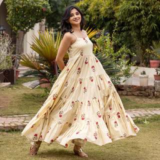 Kanika Mann feet photo thumbnail