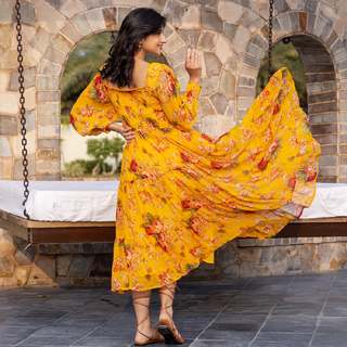 Kanika Mann feet photo thumbnail