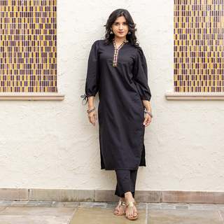 Kanika Mann feet photo thumbnail