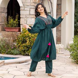 Kanika Mann feet photo thumbnail