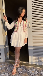 Kanika Mann feet photo thumbnail