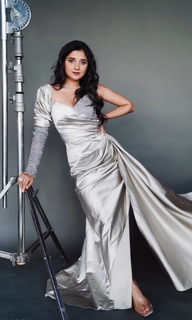 Kanika Mann feet photo thumbnail