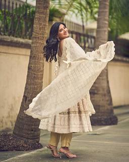 Kanika Mann feet photo thumbnail