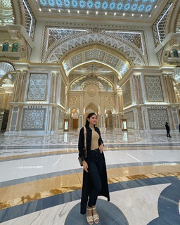 Kanika Mann feet photo thumbnail