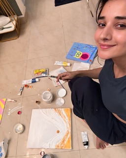 Kanika Mann feet photo thumbnail