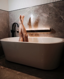 Kanika Mann feet photo thumbnail