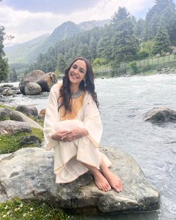 Kanikka Kapur feet photo 19
