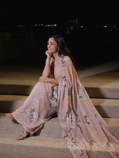 Kanikka Kapur feet photo 9